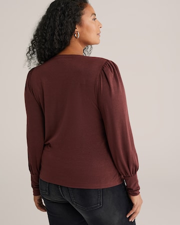 Bluză de la WE Fashion pe roșu