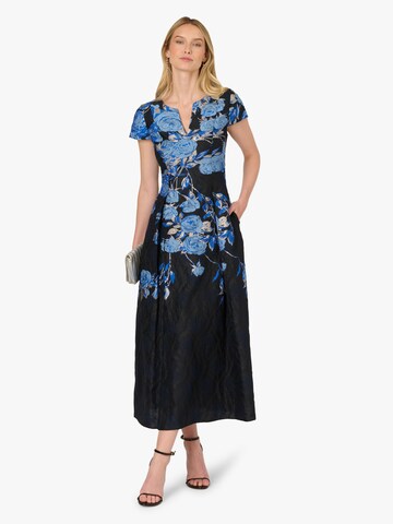 Adrianna Papell Jurk 'Split Neck Jacquard Dress' in Blauw