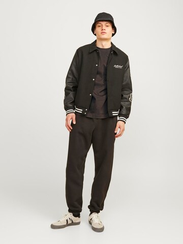 JACK & JONES Футболка 'JJEUrban Edge' в Коричневый