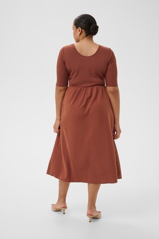 Robe 'KCKristi' KAFFE CURVE en marron