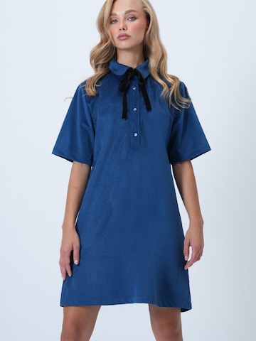 Trend Alaçatı Stili - Vestido en azul: frente