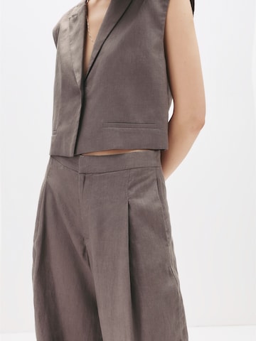 Wide Leg Pantalon à pince Pull&Bear en gris