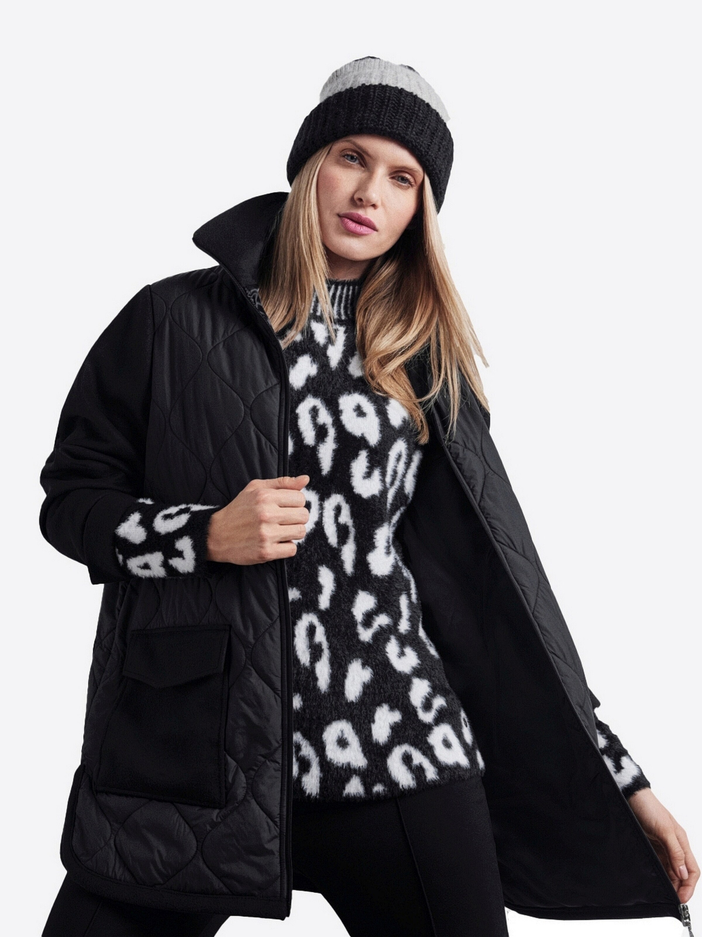 HAJO Sweater in Black: front