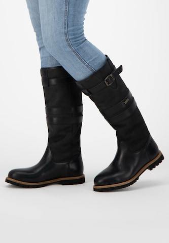 Travelin Boots 'Norway' in Black: front