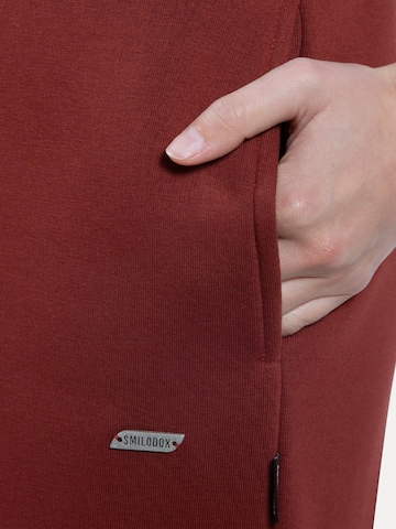 Effilé Pantalon Smilodox en marron
