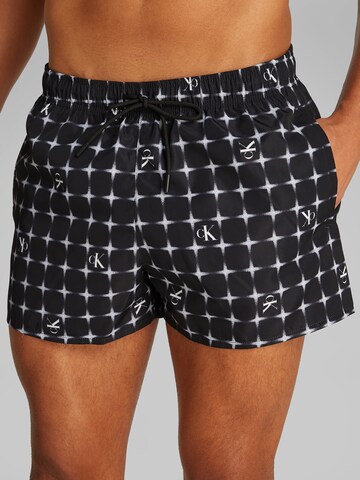 Calvin Klein Swimwear Badshorts i svart