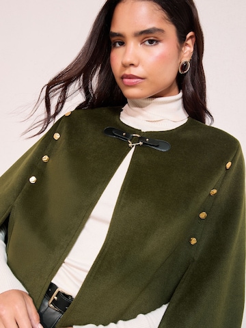 Friends Like These Cape in Grün