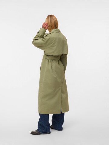 Cappotto di mezza stagione 'VMCHLOE' di VERO MODA in verde