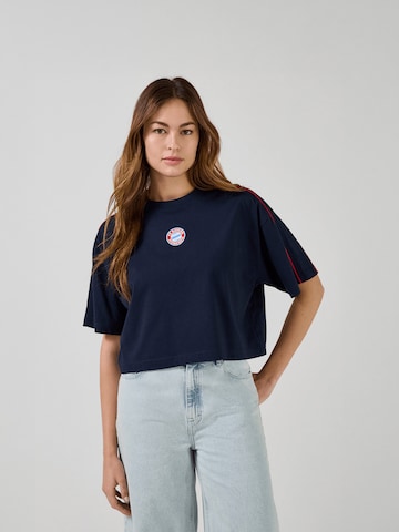 FC BAYERN MÜNCHEN Cropped T-Shirt Essentials in Blau