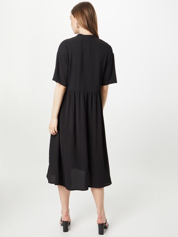 Robe-chemise Monki en noir