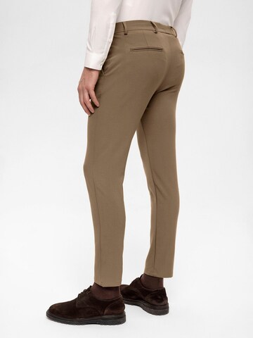 Coupe slim Pantalon Antioch en marron