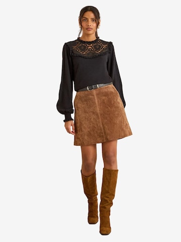 love & roses Neulepaita värissä musta