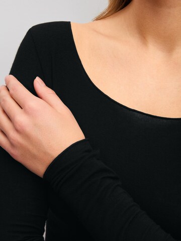 Maglietta intima 'Second Skin' di CALIDA in nero
