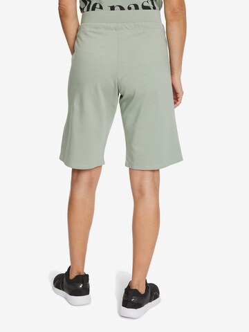 Regular Pantalon Betty Barclay en vert