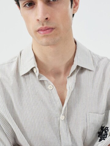 Giesto Comfort fit Button Up Shirt in Beige