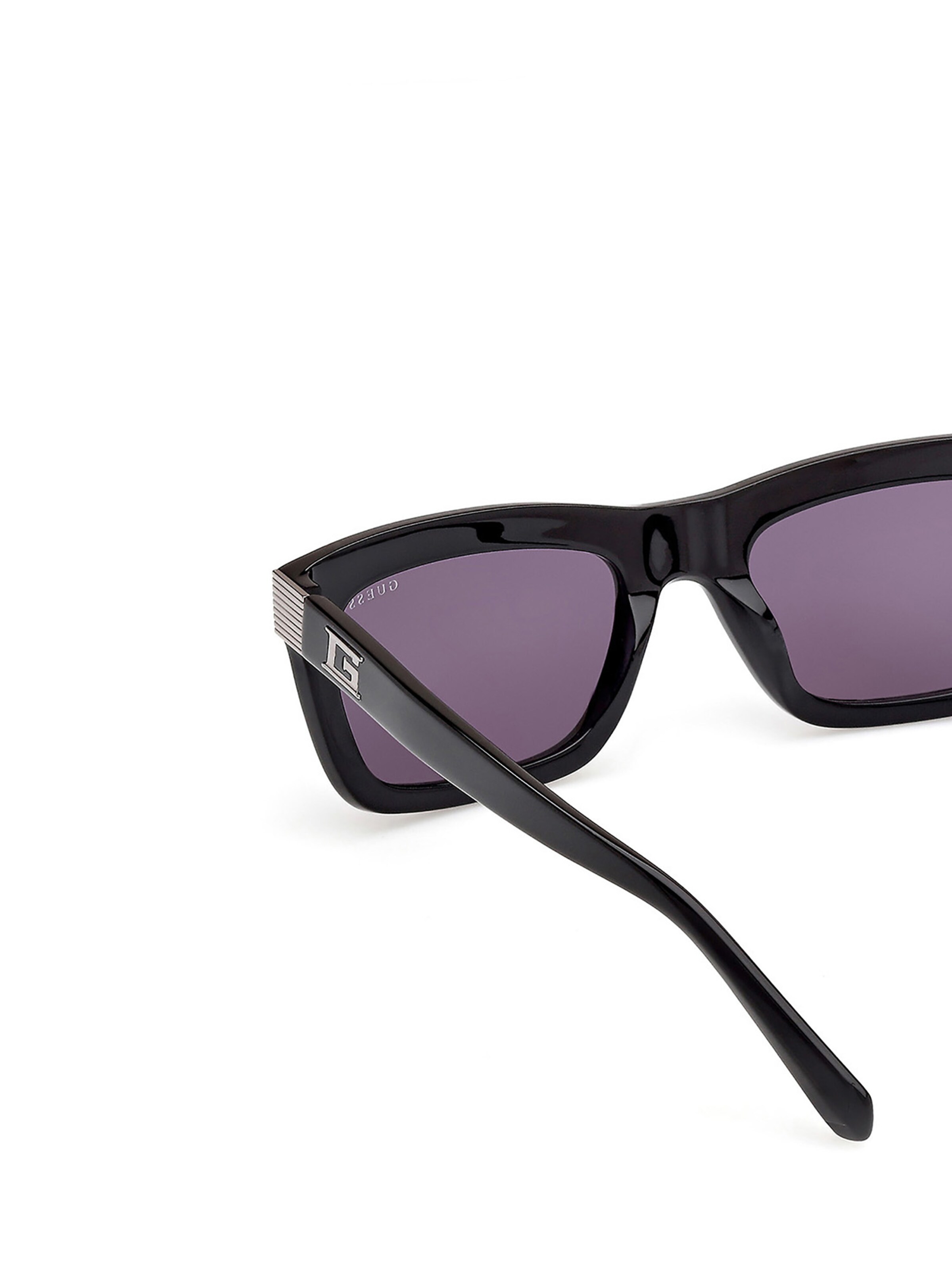 GUESS Sonnenbrille in Schwarz