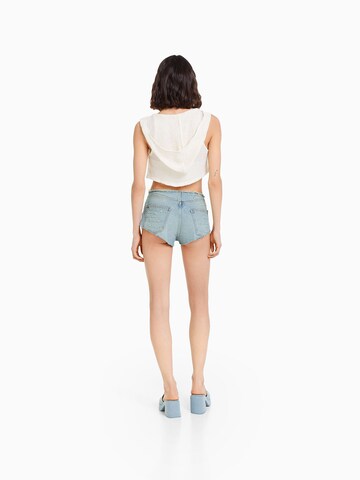 Bershka Slimfit Shorts in Blau