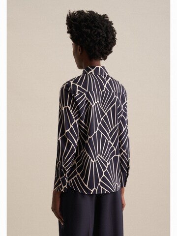 SEIDENSTICKER Blouse 'Schwarze Rose' in Blauw