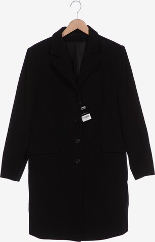 Sempre Piu Jacket & Coat in XXL in Black: front