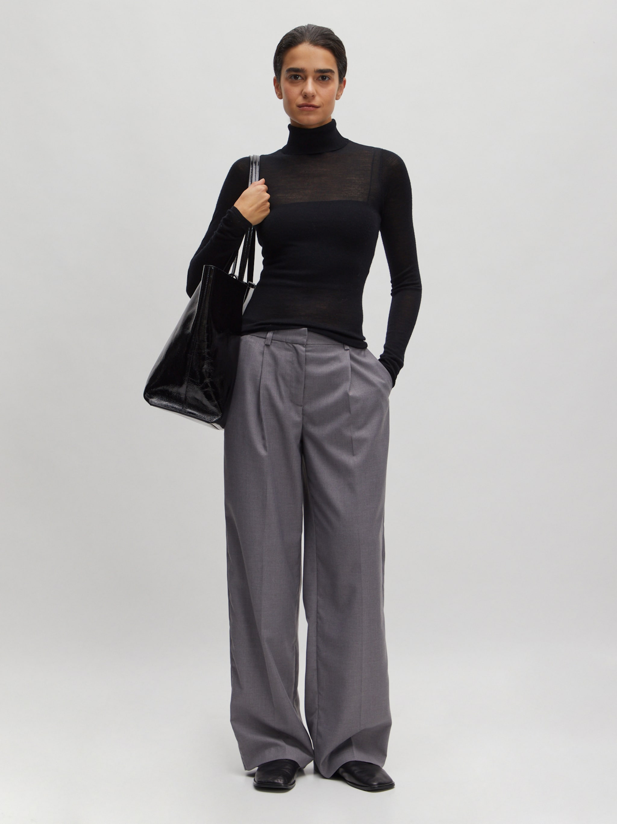 EDITED Produkte Pullover 'Hatti' schwarz