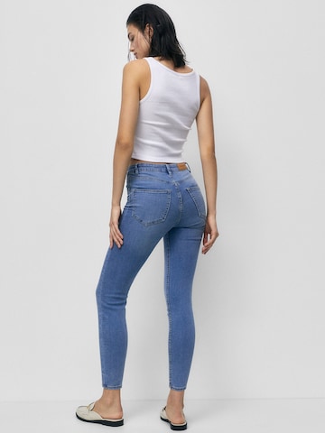 Pull&Bear Skinny Jeans in Blau