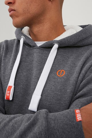 !Solid - Sweatshirt 'BennHood Pile' em cinzento