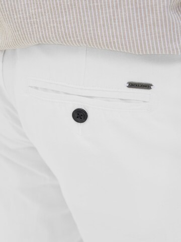 Regular Pantalon chino JACK & JONES en blanc