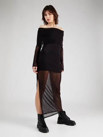 Robe Monki en noir : devant