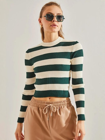 Pullover di Bianco Lucci in verde: frontale