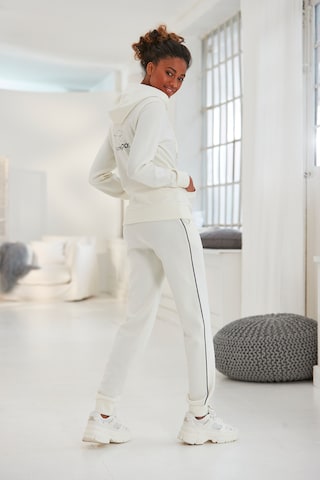 Veste de survêtement KangaROOS en blanc