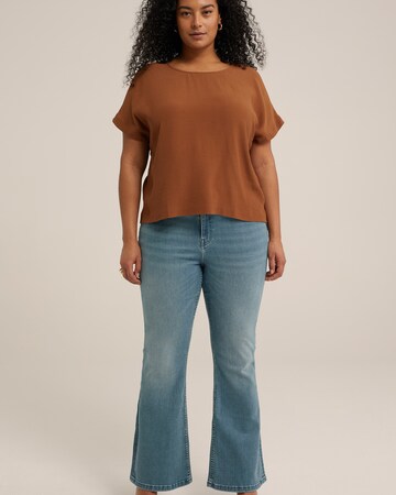 T-shirt WE Fashion en marron