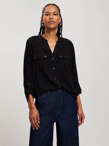 CROSS JEANS Blouse in Black: front