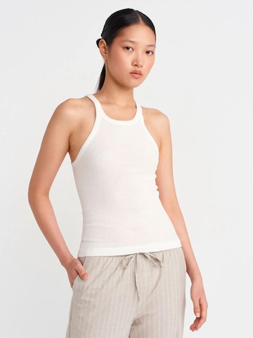 Dilvin Blouse in Wit: voorkant