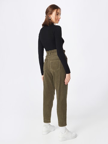 Regular Pantalon 'Lara Veluto' FREEMAN T. PORTER en vert