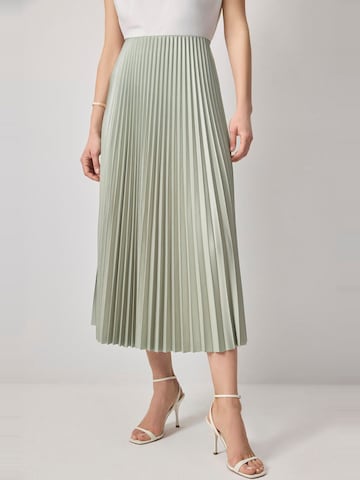 Touche Prive Skirt in Green