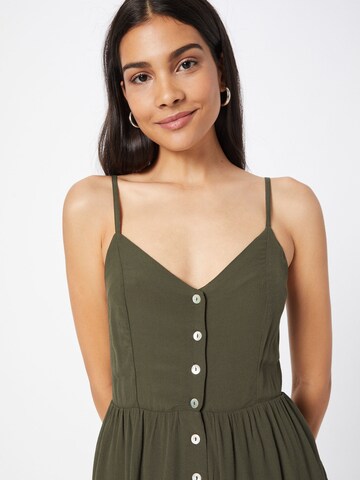 Rochie 'Masha' de la ABOUT YOU pe verde