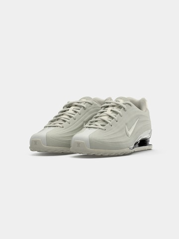 Baskets basses 'SHOX Z' Nike Sportswear en beige