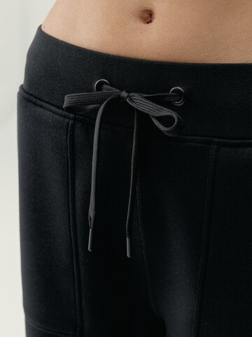 Born Regular Sports trousers ' Bloom ' in Black