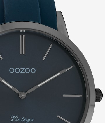 OOZOO Analog Watch in Black