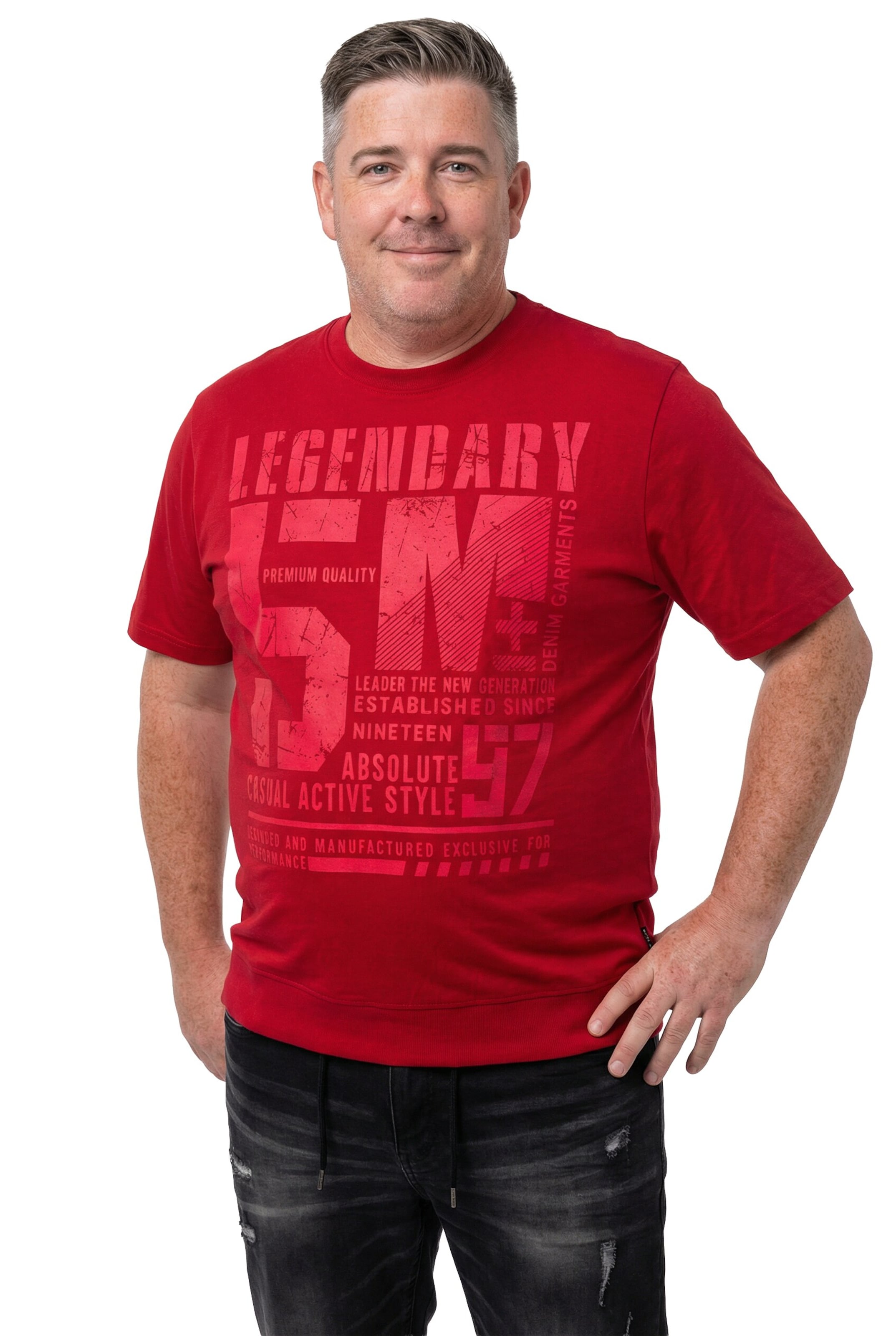 Men Plus Shirt in Rot: Vorderseite