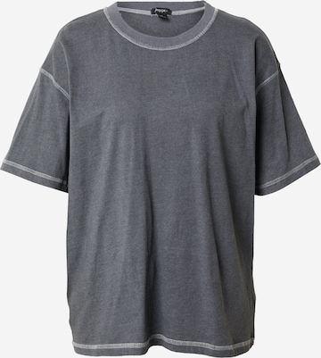 T-shirt oversize Nasty Gal en gris : devant