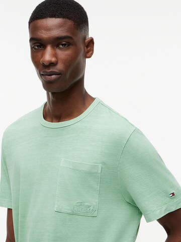 TOMMY HILFIGER Shirt in Green