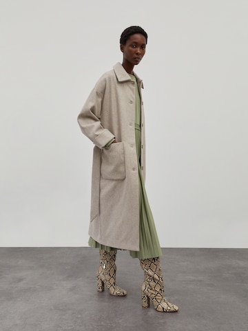 EDITED Between-seasons coat 'Tosca' in Beige: front