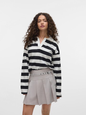 T-shirt 'SNCleo' VERO MODA en noir : devant