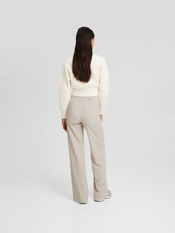 Bershka Loose fit Trousers with creases in Beige