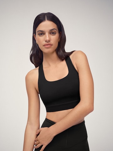Osia Top in Black: front