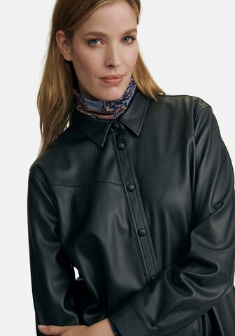 Emilia Lay Blouse in Black