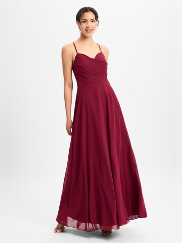 Marie Lund Abendkleid in Rot: Vorderseite