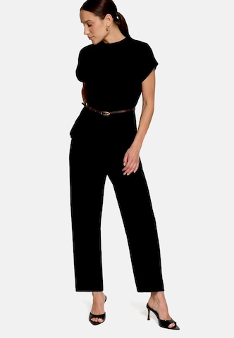 regular Pantaloni con pieghe di zero in nero