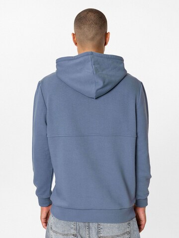 Williot Sweatshirt 'Henry' in Blau